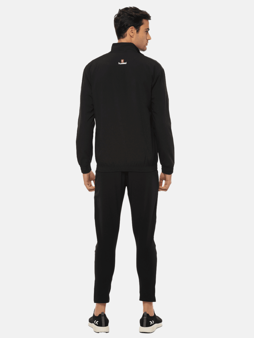 Hummel Elov Men black B2B Jacket - Hummel India