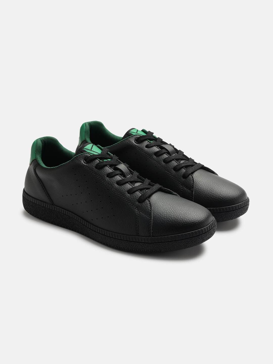 Classic Pinnacle Men Casual Lace-up Sneaker - Hummel India