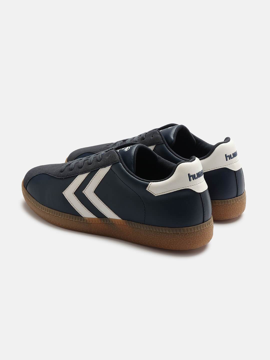 Classic Triumph Men Casual Lace-up Sneaker - Hummel India