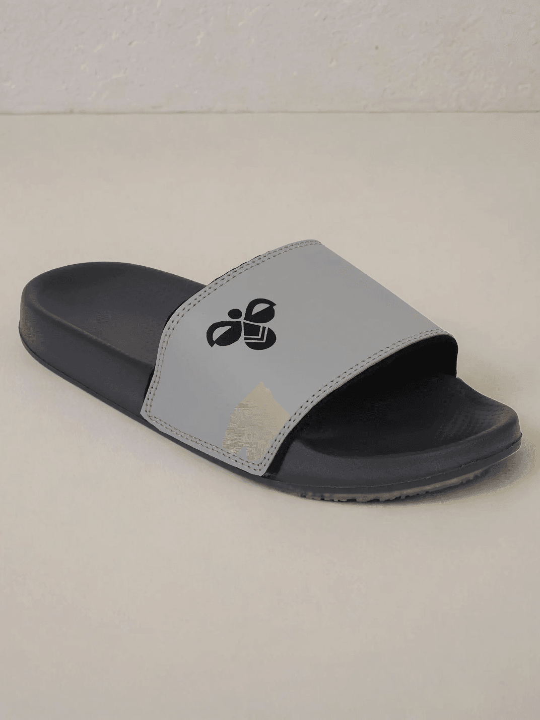 Classic Bee Women Slider - Hummel India