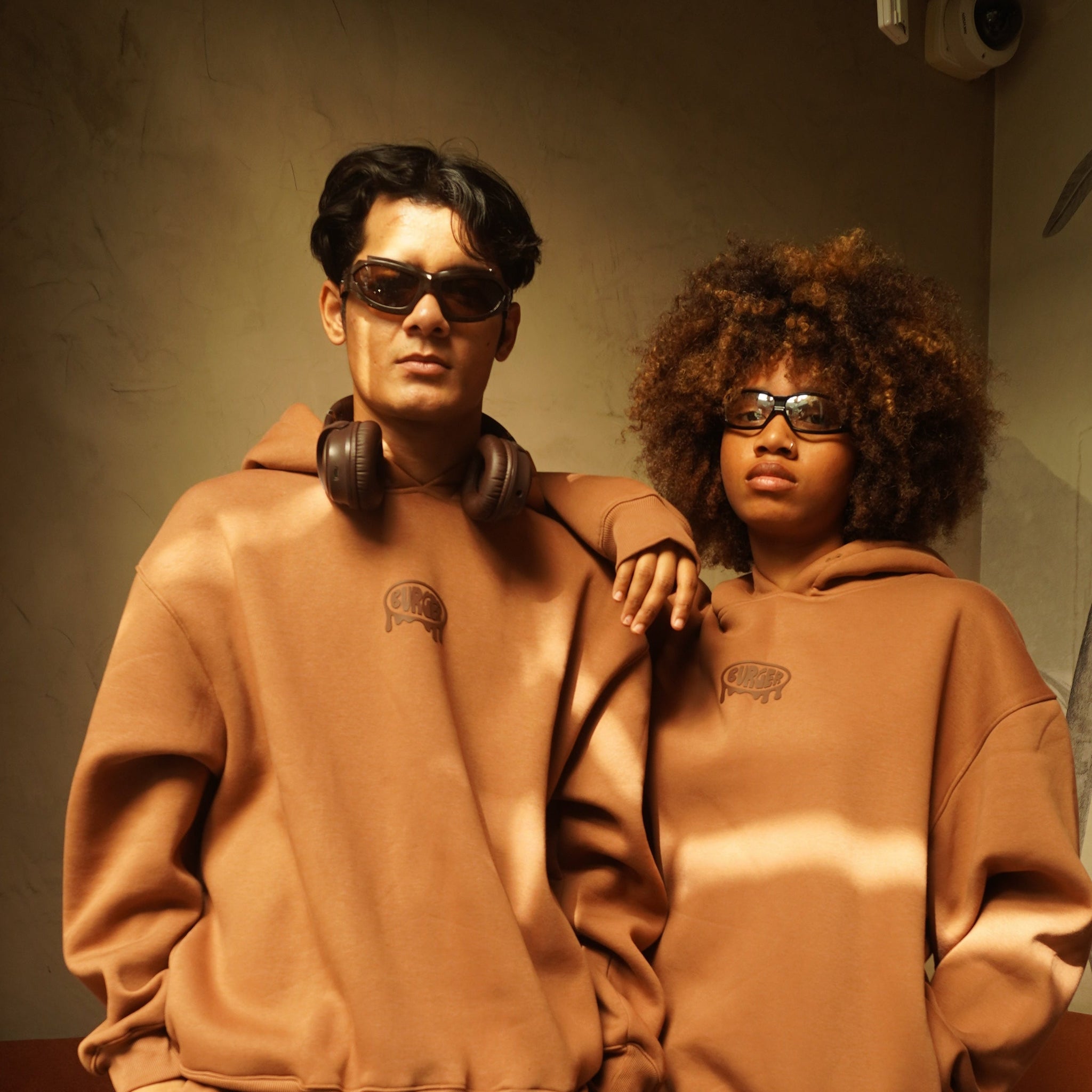 Mocha Mousse : Juicy Logo Heavyweight Baggy Hoodie For Men and Women